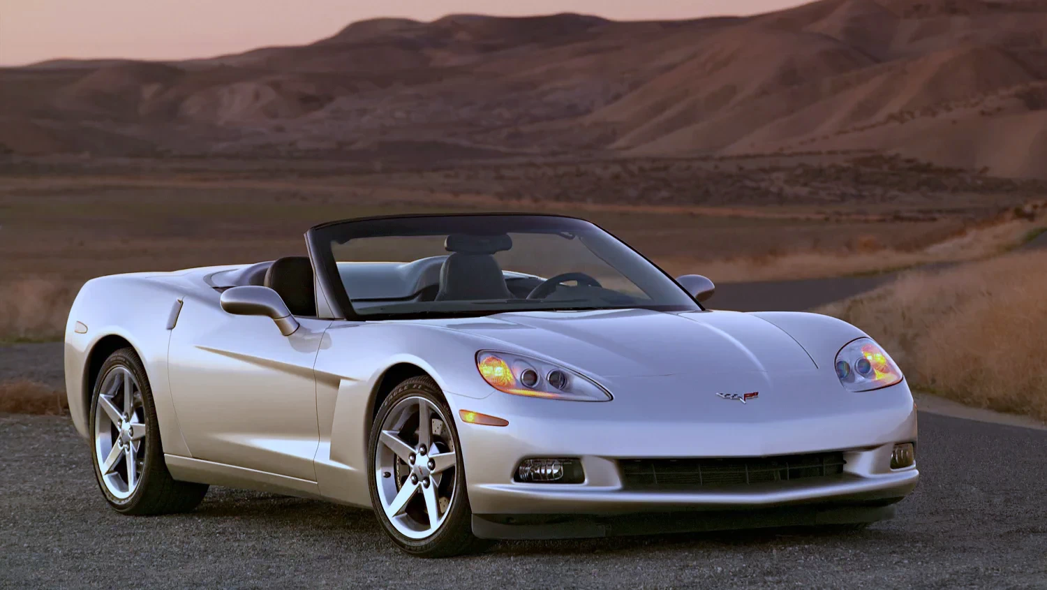 Click to Enlarge-Esc to Close Corvette Generations/C6/C6 2008 Arctic White.webp